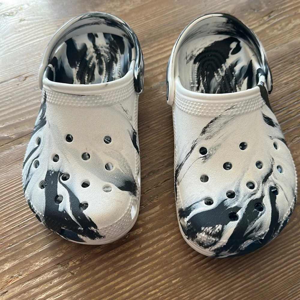 CROCS Black/White Toddler Tie-Dye Shoes size   J1